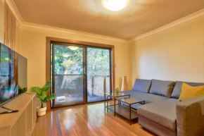 Comfortable 3 Bedroom House Pyrmont, Sydney